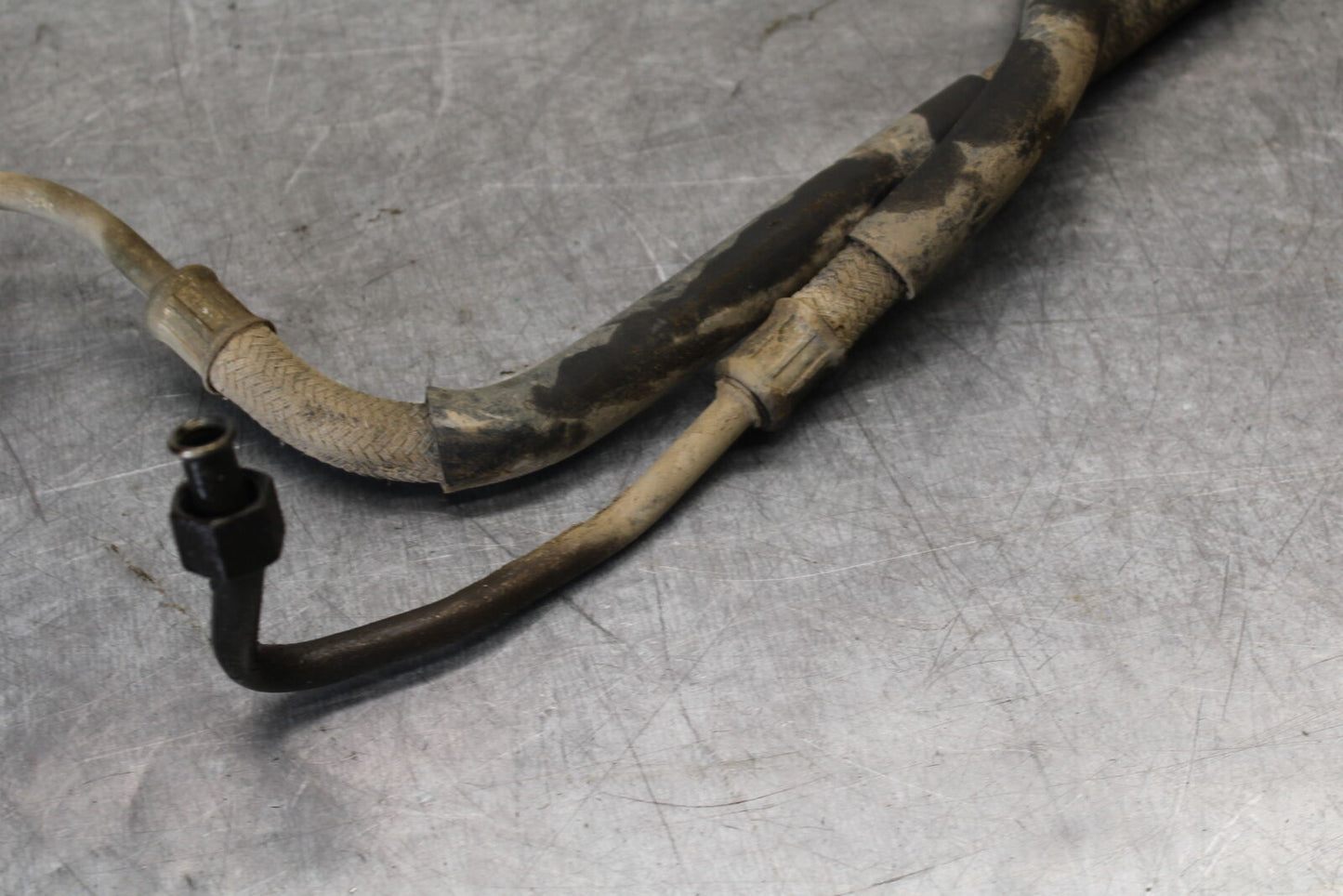 01-05 YAMAHA RAPTOR 660R OIL HOSE LINE TUBE PIPE BB695