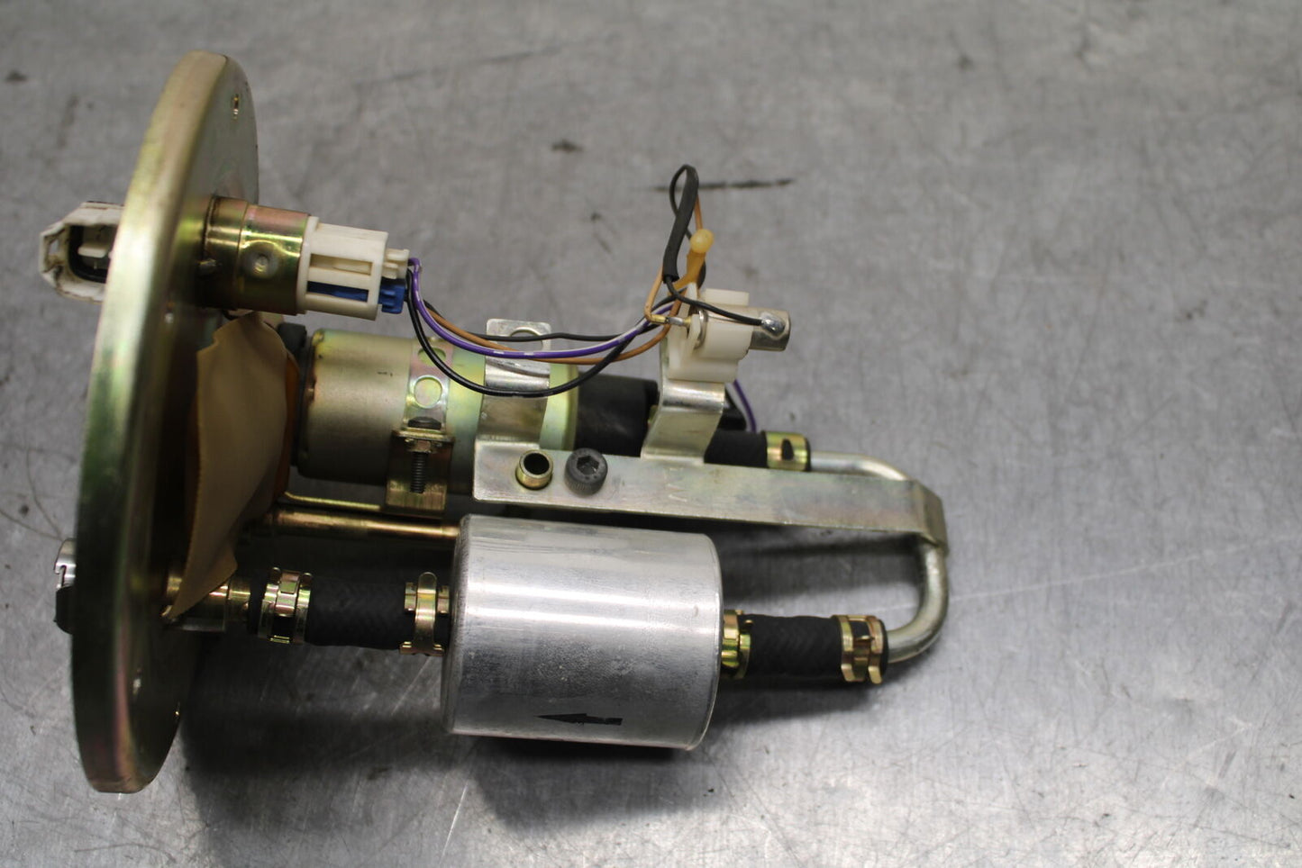 03-04 TRIUMPH DAYTONA 600 FUEL PUMP GAS PETROL SENDER UNIT BB745