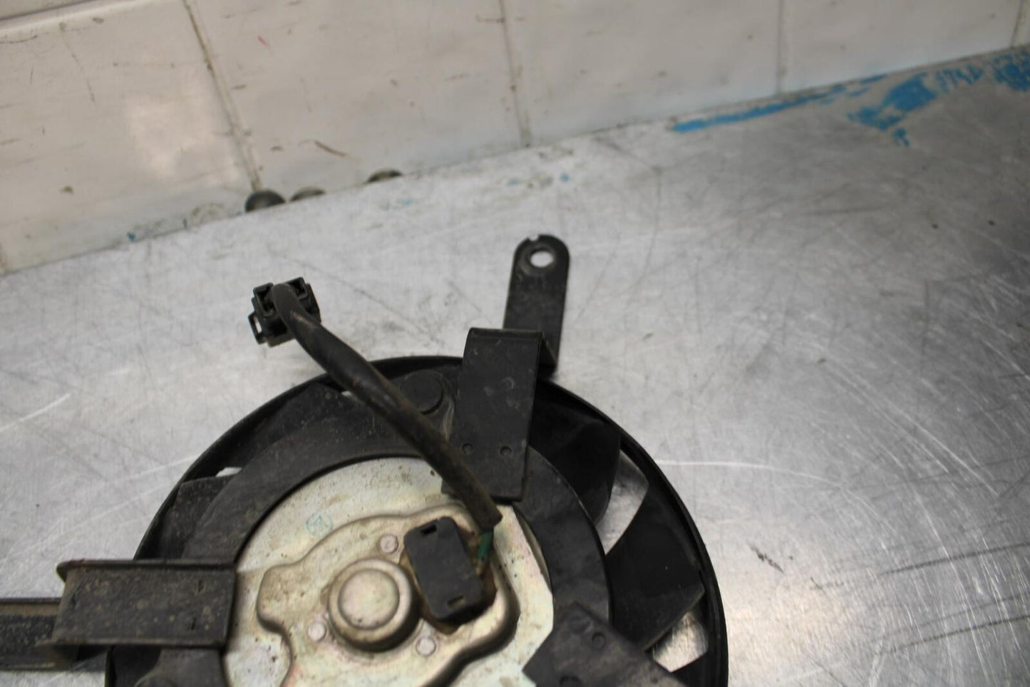 06-07 TRIUMPH DAYTONA 675 DAYTONA 675 ENGINE RADIATOR COOLING FAN BB441
