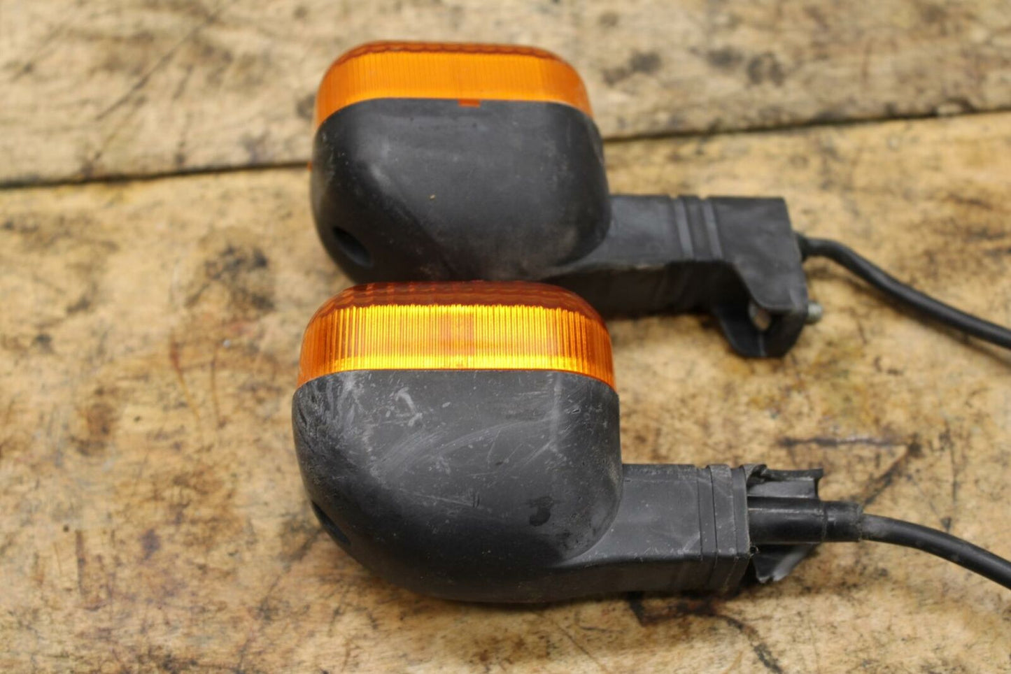 04-07 DUCATI ST3 REAR LEFT RIGHT TURN SIGNALS LIGHT INDICATORS BB347