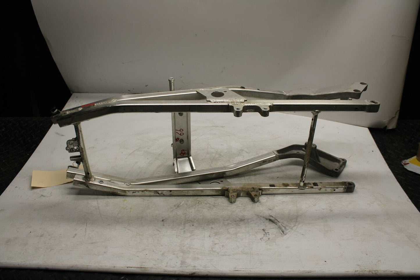 00-01 HONDA CBR929RR REAR BACK TAIL SUBFRAME SUB FRAME BB66