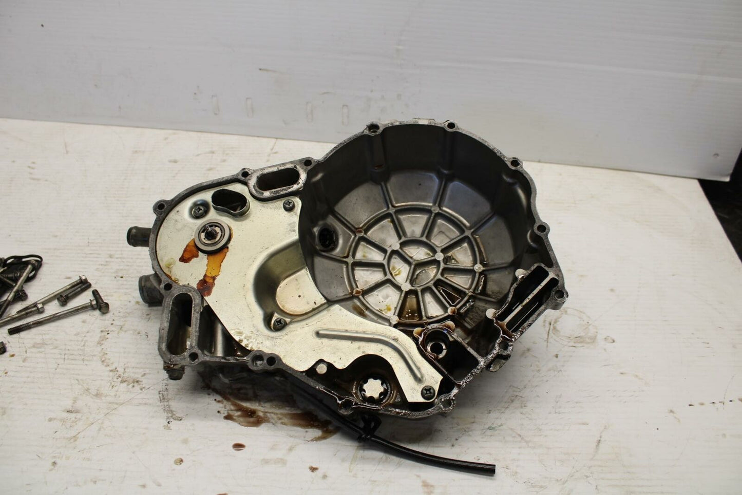 03-05 SUZUKI SV1000 CLUTCH SIDE ENGINE MOTOR COVER BB296