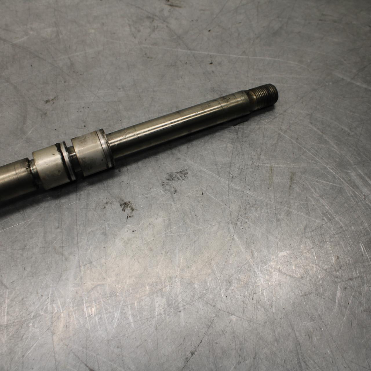 06-07 TRIUMPH DAYTONA 675 DAYTONA 675 FRONT WHEEL RIM AXLE PIVOT BOLT BB441