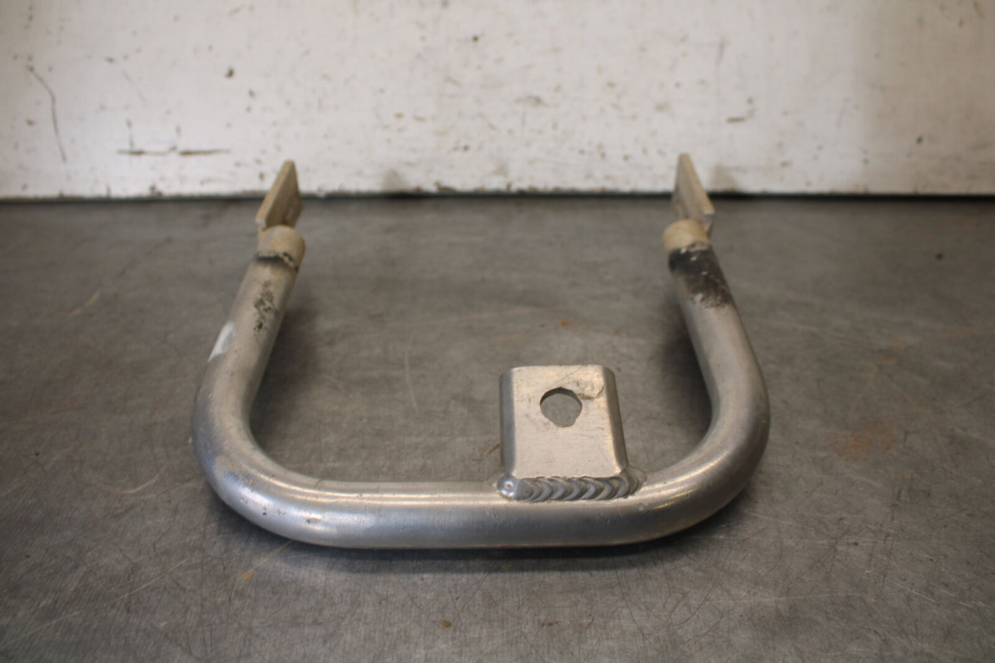 01-05 YAMAHA RAPTOR 660R REAR BACK BUMPER GRAB BAR BB695