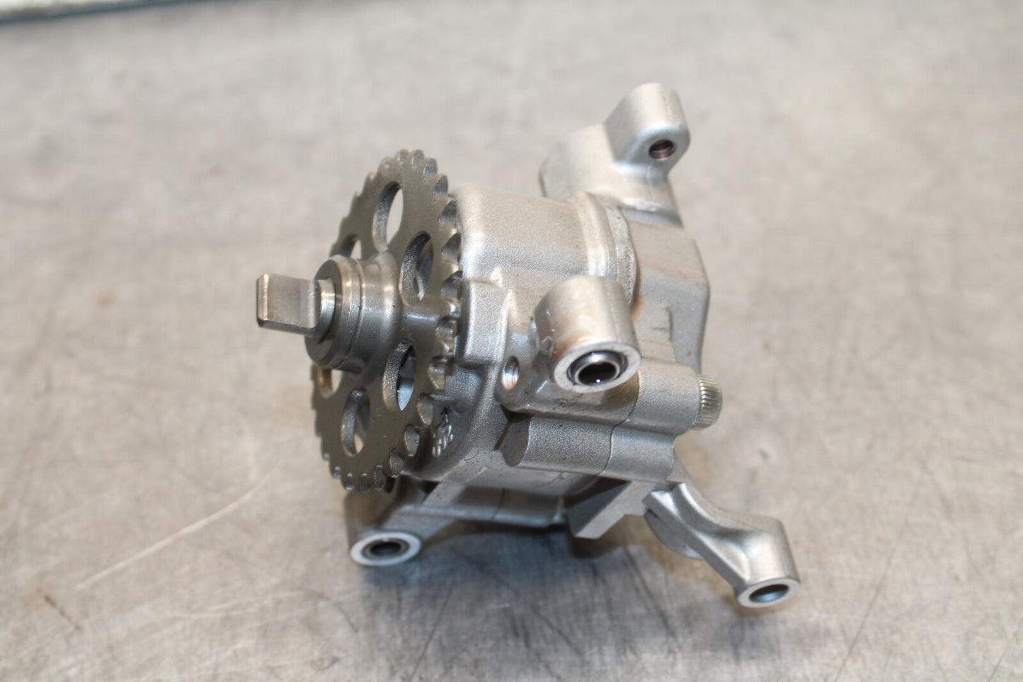 06 YAMAHA YZF R6 ENGINE MOTOR OIL PUMP BB716