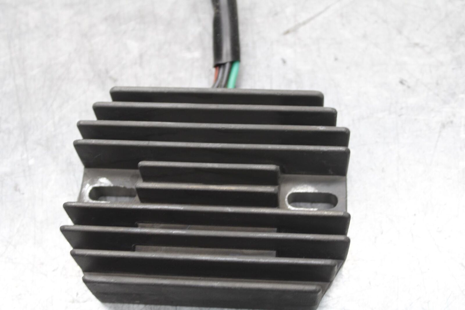 01-03 SUZUKI GSXR600 RECTIFIER VOLTAGE REGULATOR 32800-33E21 32800-47H00 BB633