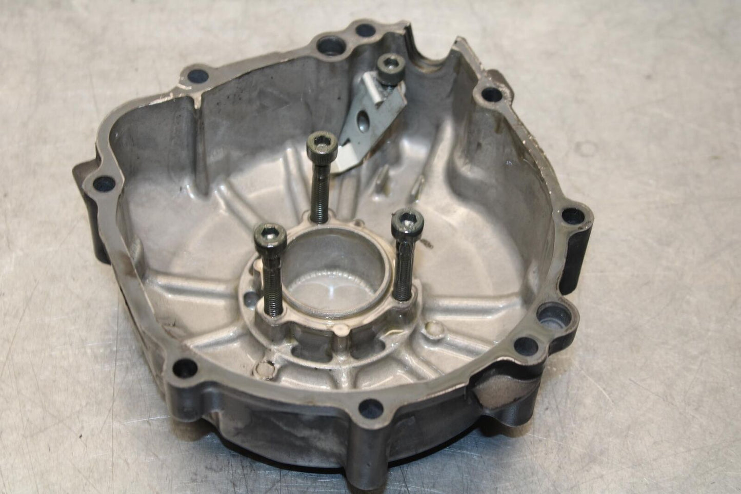 2001 Suzuki GSXR750 STATOR MAGNETO ALTERNATOR GENERATOR COVER 11351-35F02 BB553