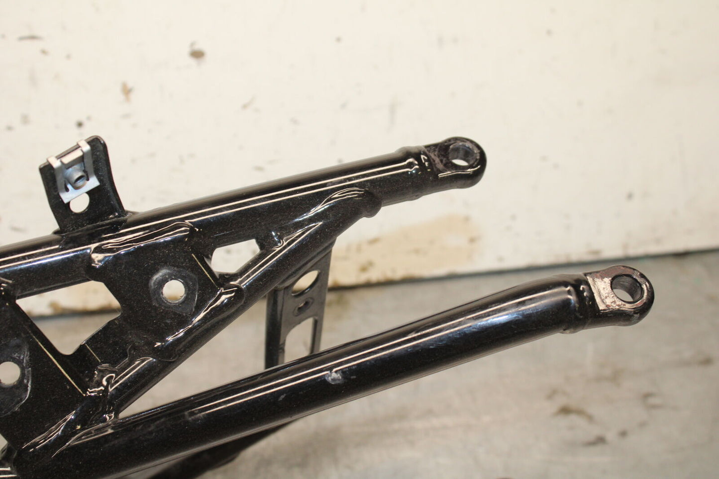 08-10 DUCATI 848 REAR SUBFRAME BACK SUB FRAME BB705