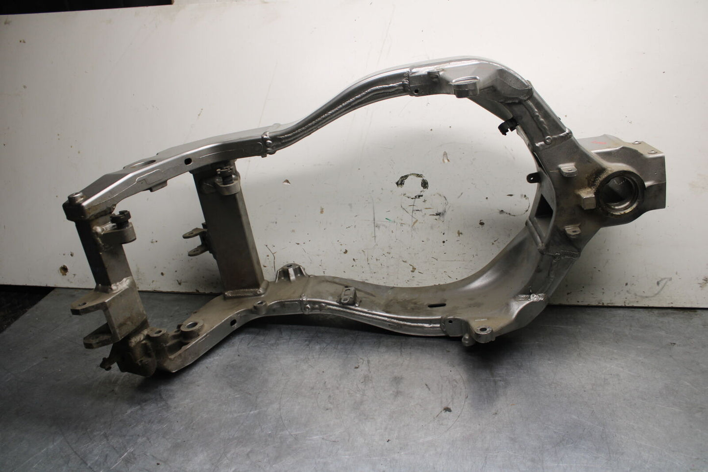 03-04 KAWASAKI NINJA ZX6R 636 FRAME CHASSIS BB264