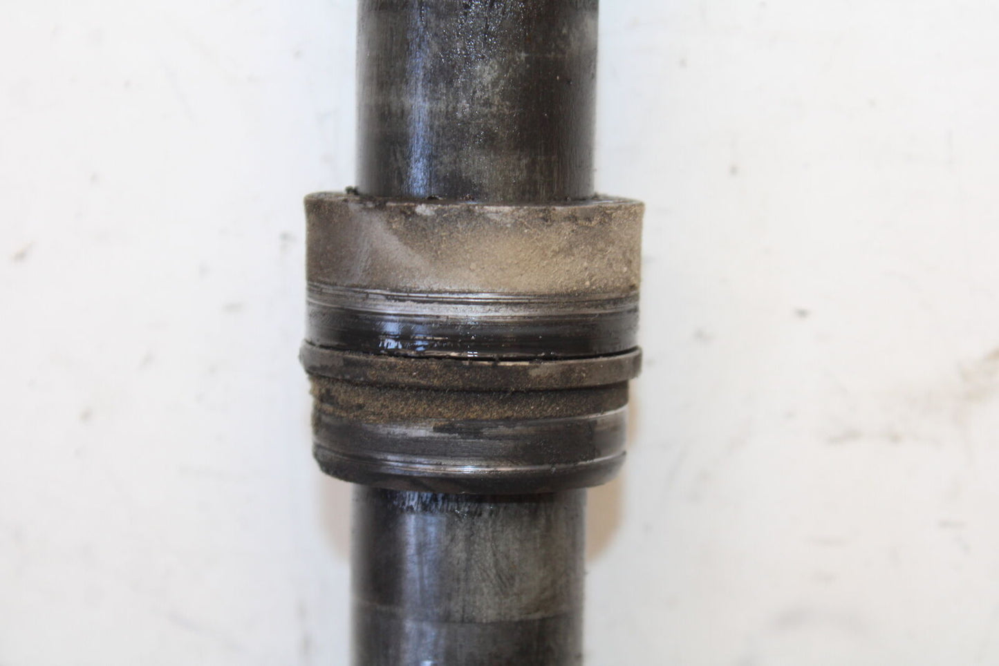 03-07 SUZUKI SV1000S REAR AXLE BACK WHEEL RIM PIVOT BOLT AXEL BB657