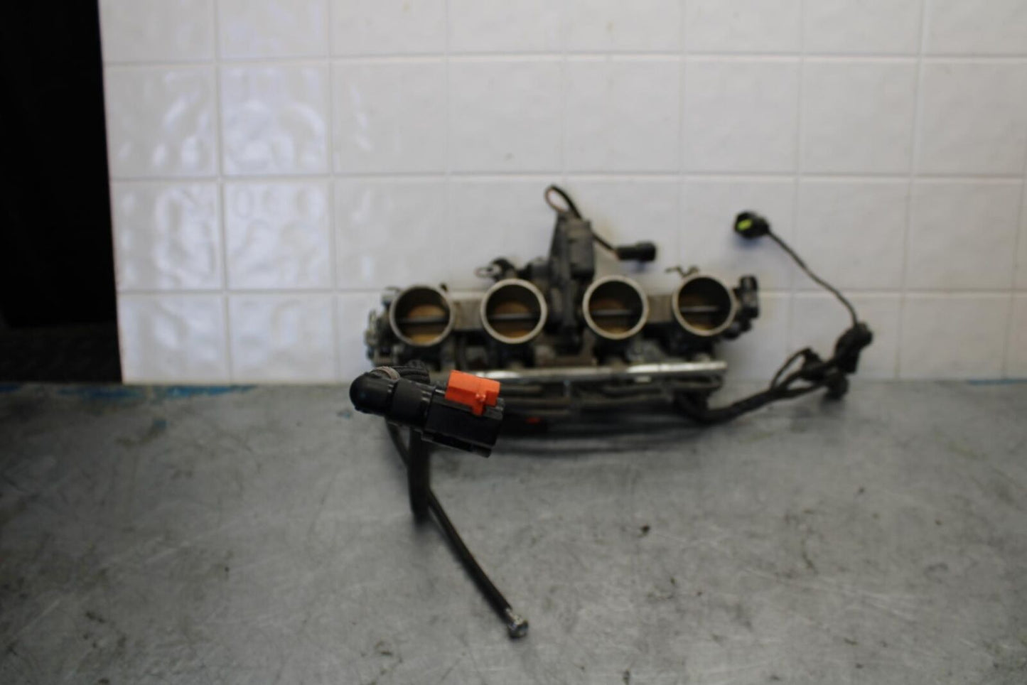 06-07 KAWASAKI NINJA ZX14R MAIN FUEL INJECTORS / THROTTLE BODIES bb433