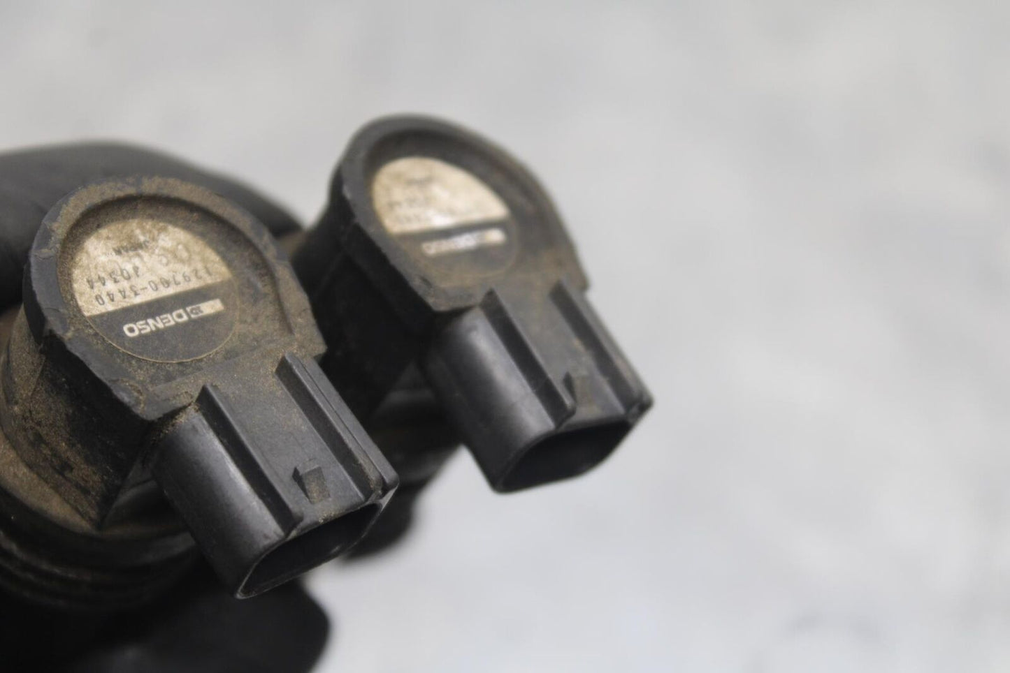 1999 Suzuki GSXR600 IGNITION COILS COIL SPARK PLUG CAPS 33410-34E00 BB608
