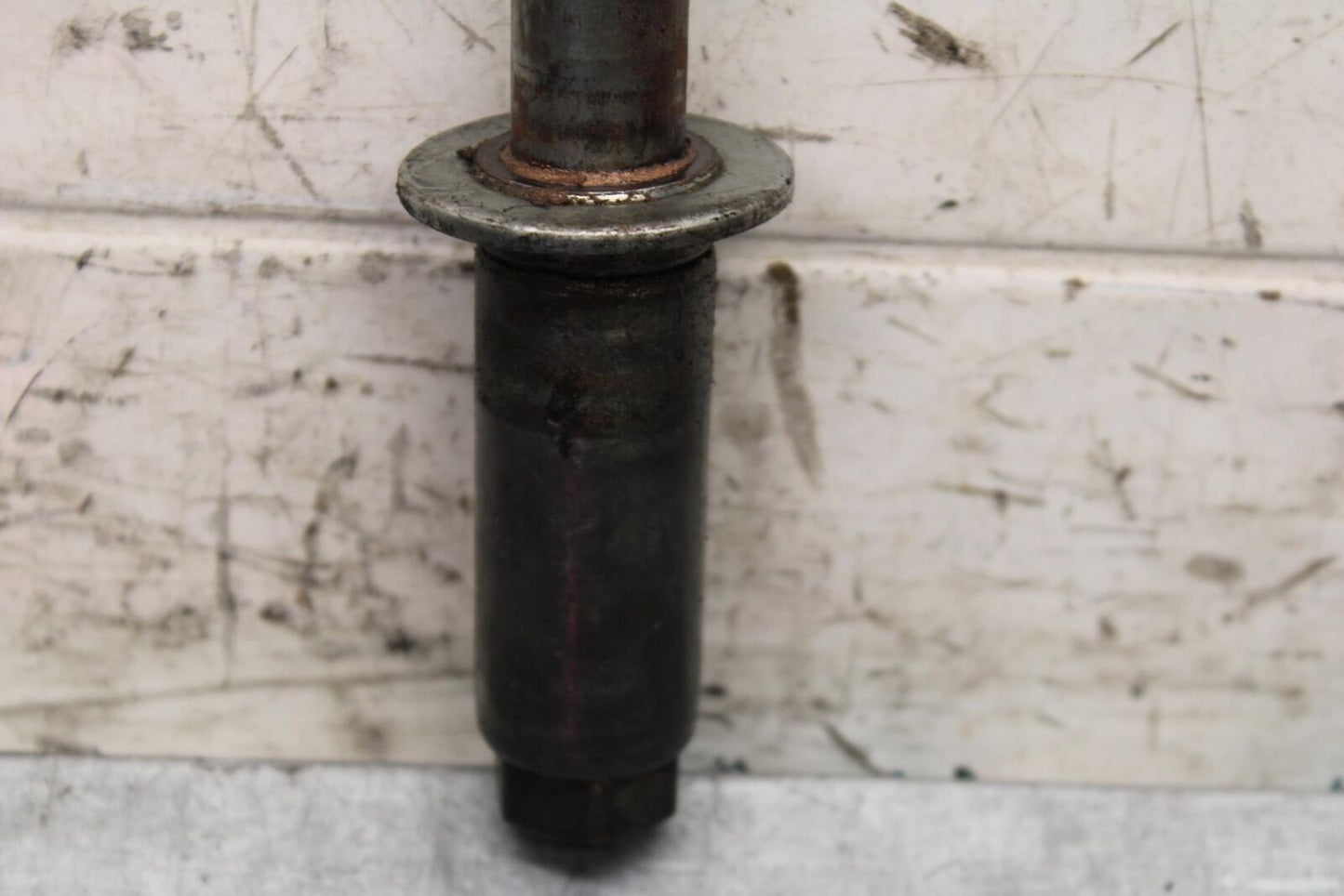 1997 Suzuki Bandit 1200 GSF1200S FRONT WHEEL RIM AXLE PIVOT BOLT BB559
