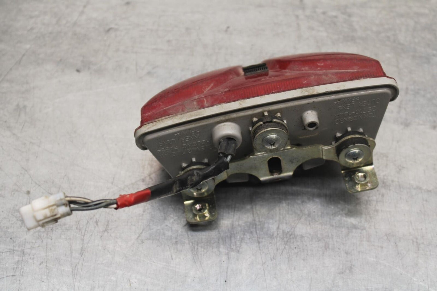 2011 Suzuki GSXR600 REAR TAIL TAILLIGHT BACK BRAKE LIGHT BB605