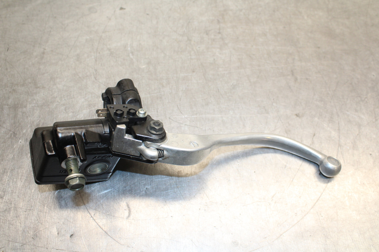 07-09 KAWASAKI VERSYS 650 FRONT BRAKE MASTER CYLINDER w/ LEVER BB125