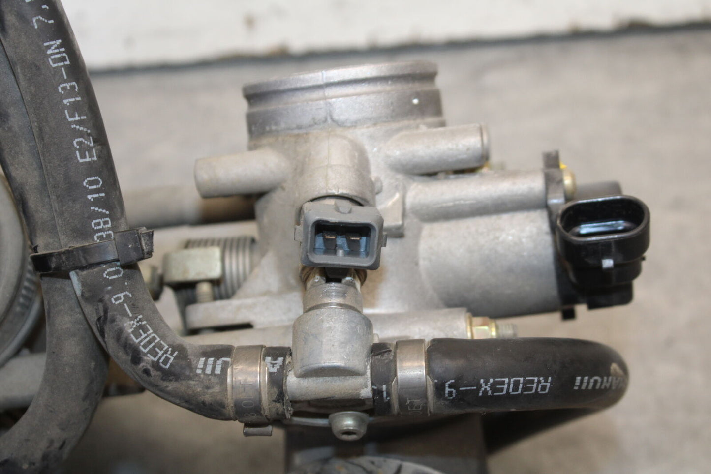 06-07 DUCATI MONSTER 695 MAIN FUEL INJECTORS / THROTTLE BODIES BB674