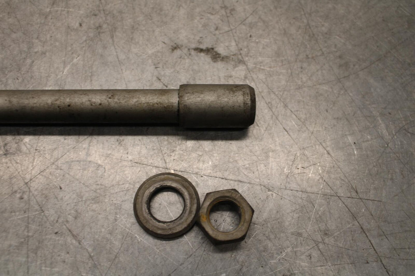 16-17 MOTO GUZZI V7 II REAR AXLE BACK WHEEL RIM PIVOT BOLT AXEL BB57