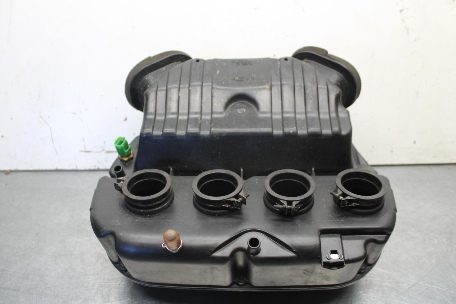 01-03 SUZUKI GSXR600 AIRBOX AIR INTAKE FILTER BOX 13700-39F00 BB639