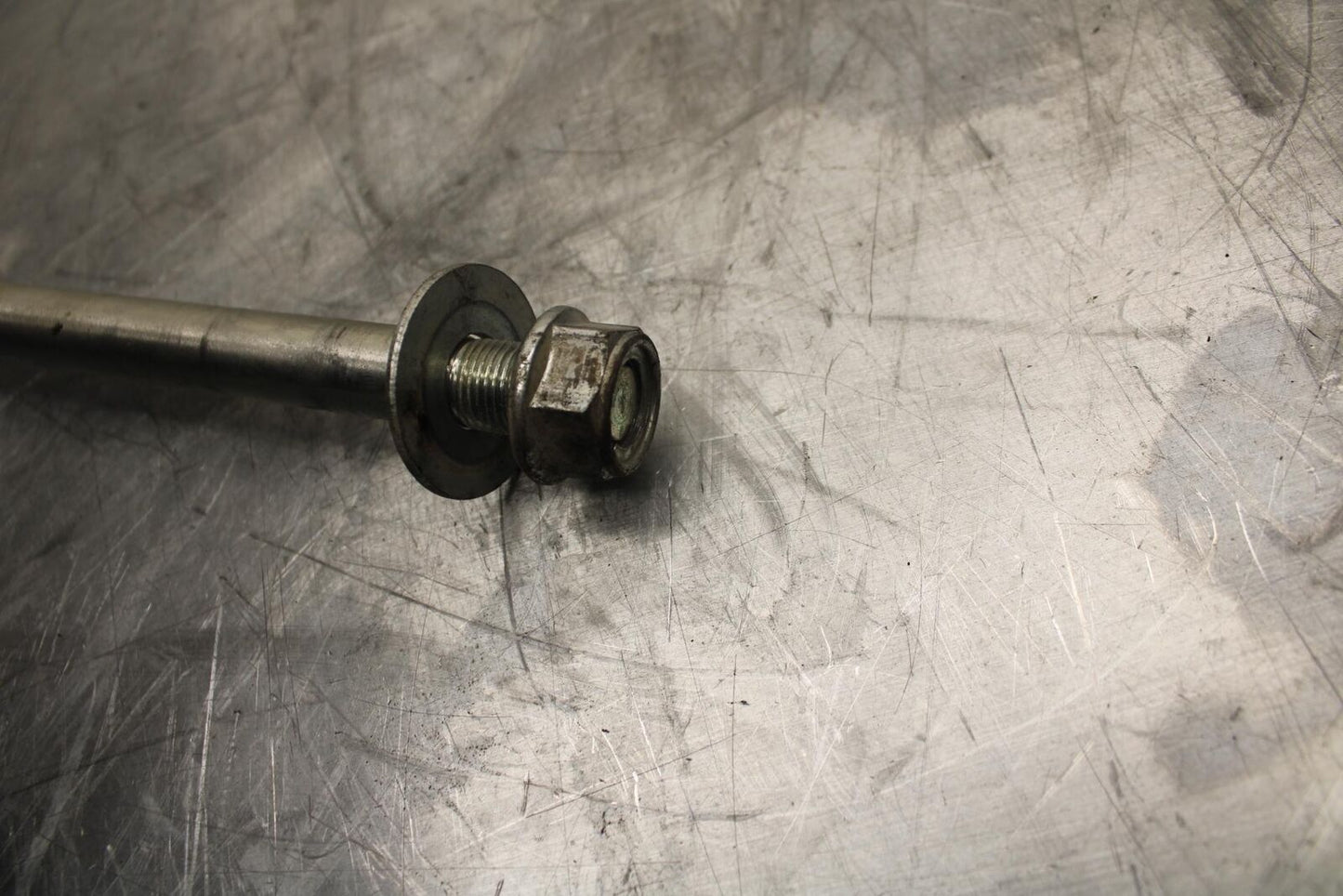 17-23 SUZUKI GSXR 250 GSX250RL8 REAR AXLE BACK WHEEL RIM PIVOT BOLT AXEL BB490