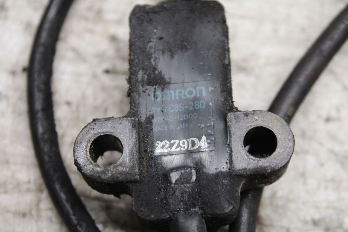 00-04 SUZUKI MARAUDER 800 VZ800 KICKSTAND SIDE  SENSOR 37840-12X50  BB305