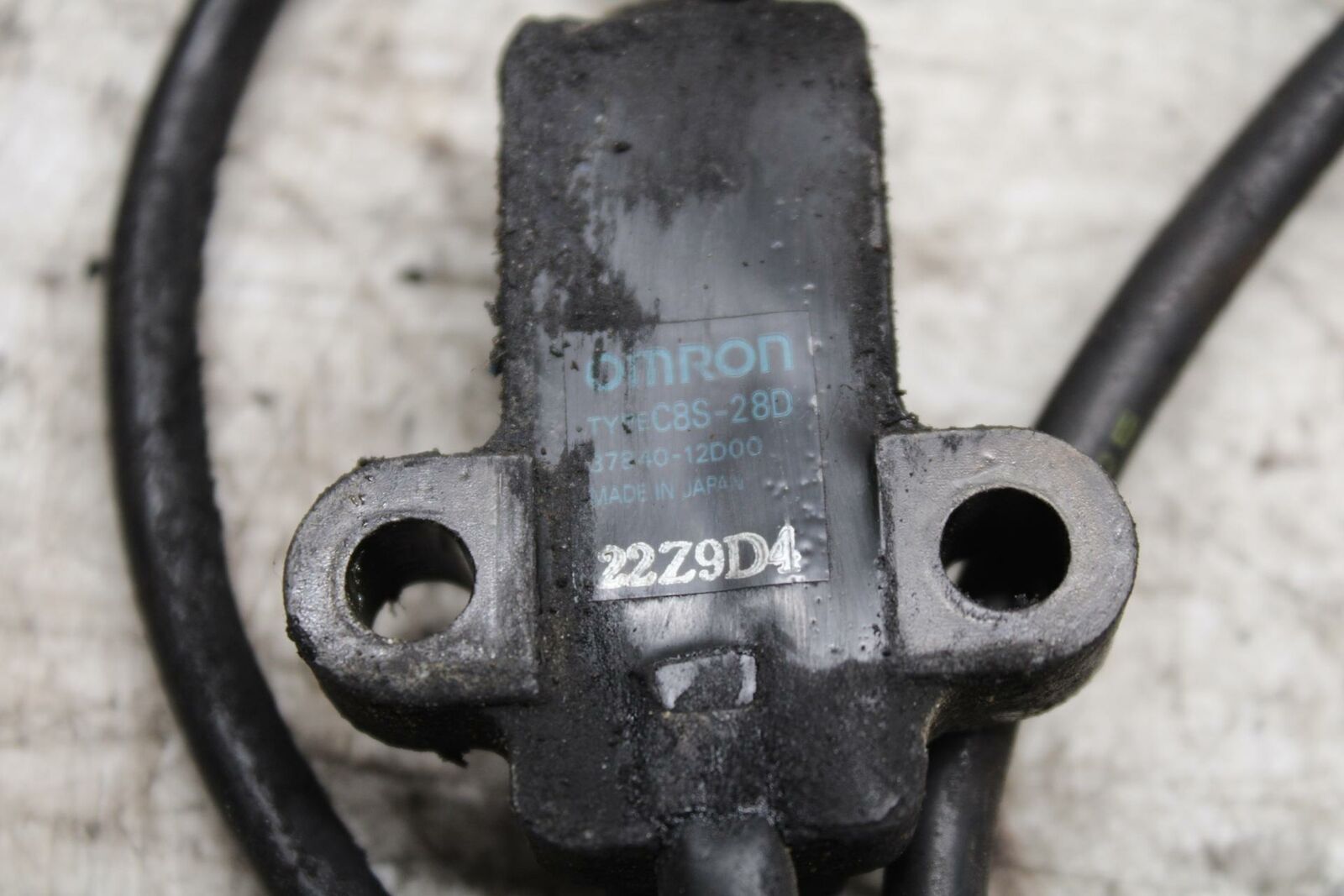 00-04 SUZUKI MARAUDER 800 VZ800 KICKSTAND SIDE  SENSOR 37840-12X50  BB305