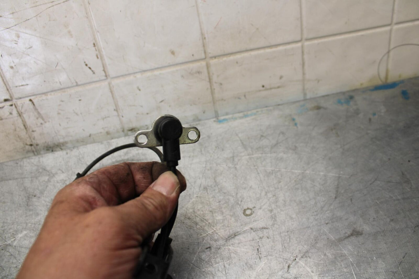 2016 Honda CBR1000RR FRONT ABS BRAKE SENSOR BB530