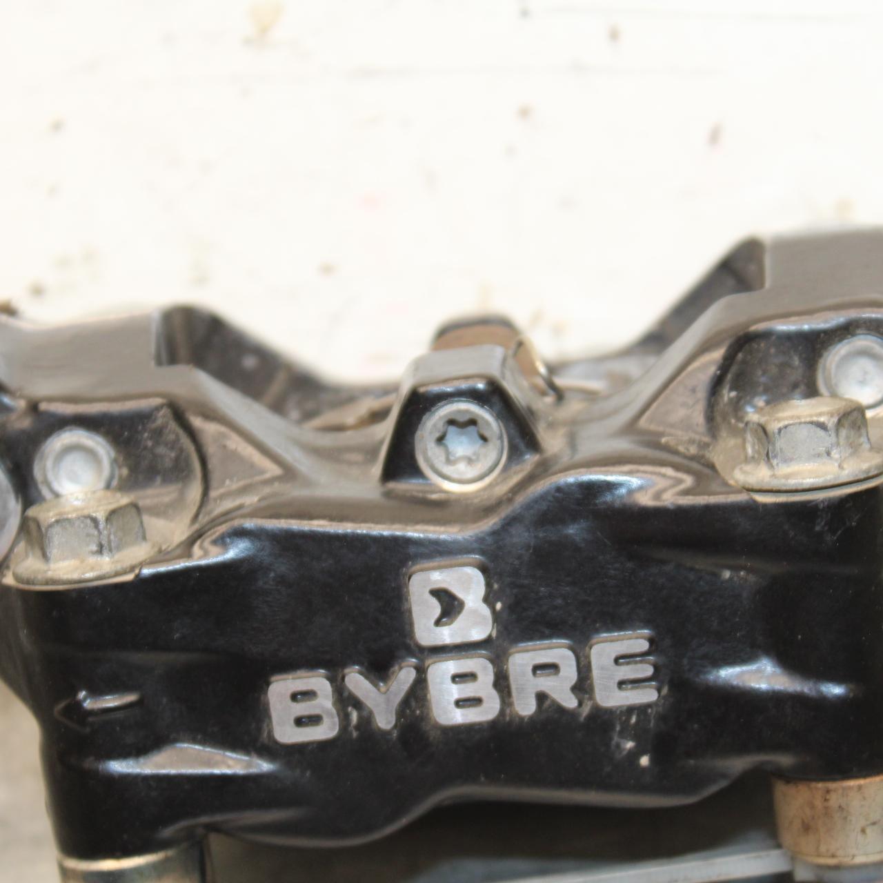 18 KTM RC 390 FRONT BRAKE CALIPER BB648