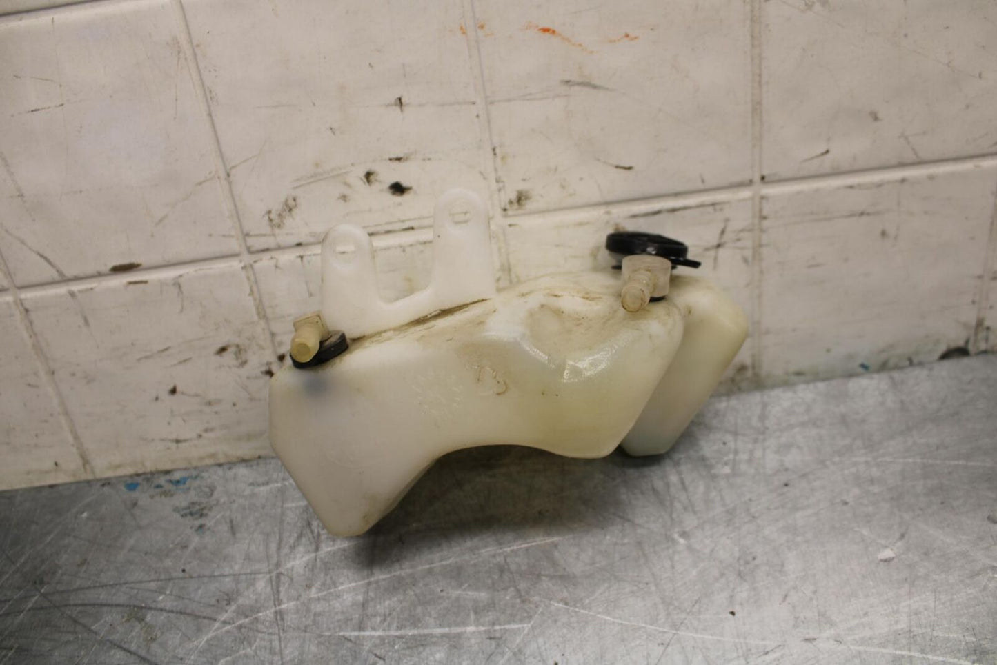 17-21 TRIUMPH STREET TRIPPLE R ABS COOLANT WATER TANK RESERVOIR BOTTLE bb452