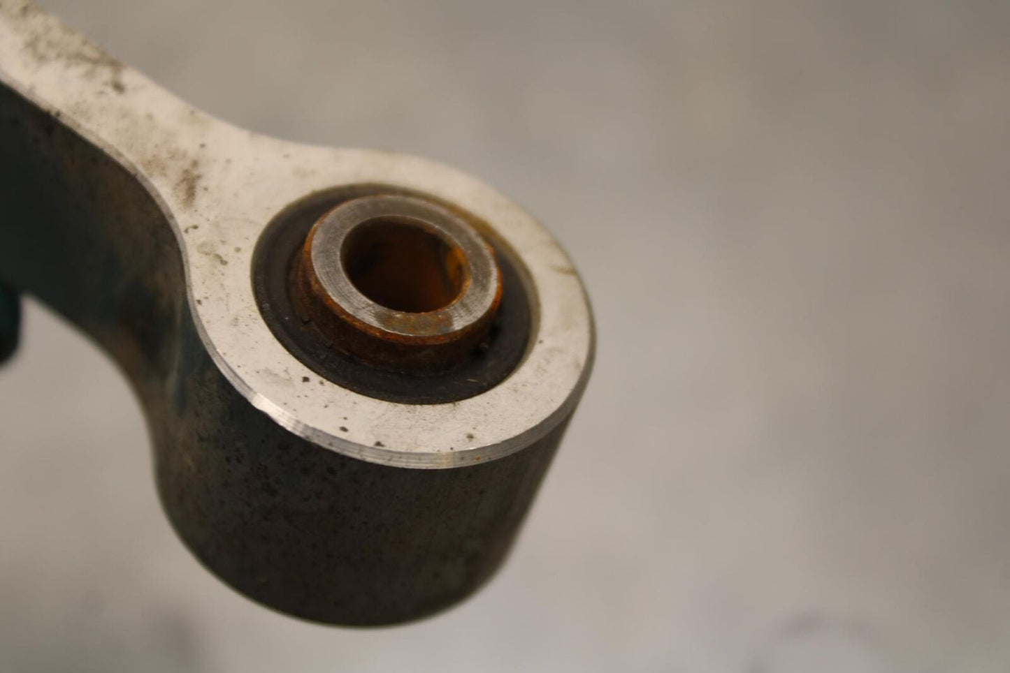 2012 Triumph Daytona 675R REAR DOGBONE SHOCK LINKAGE LINK BB589