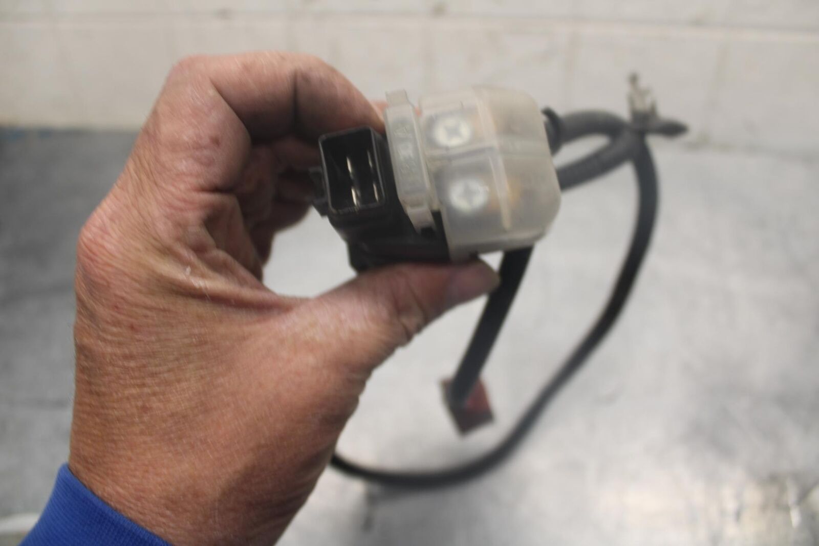 03-04 SUZUKI GSXR1000 ENGINE STARTER RELAY MOTOR SWITCH 31800-35F00 BB459