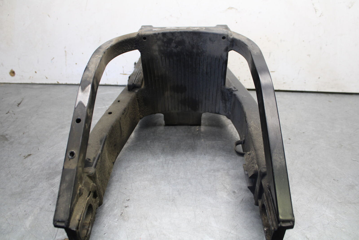 04-05 SUZUKI GSXR600 REAR SWINGARM SUSPENSION SWING ARM 61000-29G00 BB658