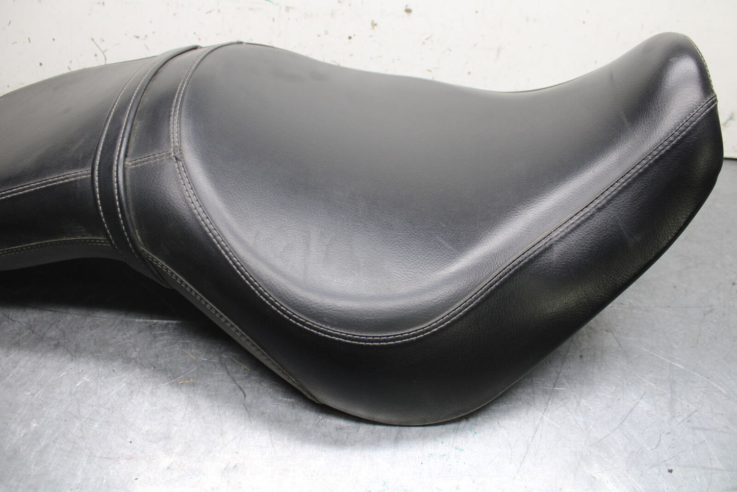 14-16 TRIUMPH AMERICA LT FRONT DRIVERS SEAT BB720