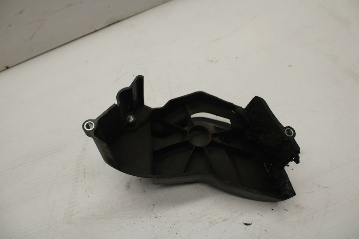 06 YAMAHA YZF R1 ENGINE SPROCKET COVER 5VY-15418-00-00 BB282