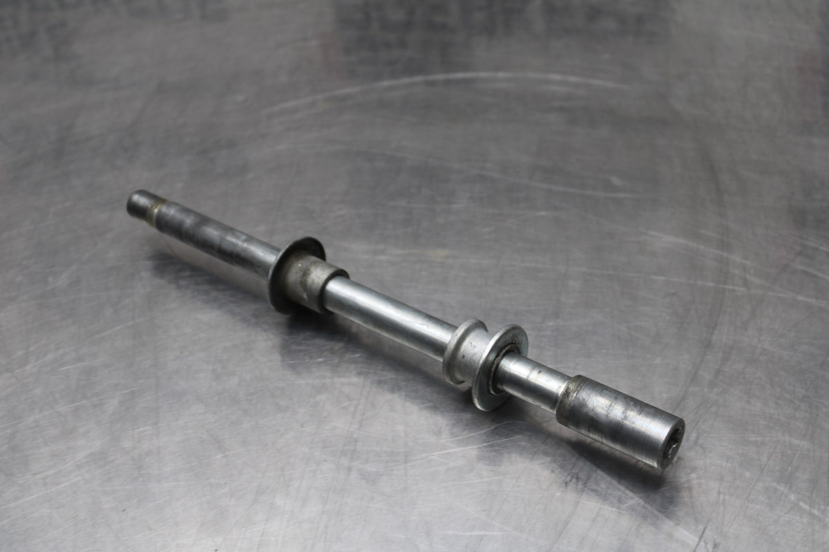 05-09 SUZUKI BOULEVARD C90 FRONT WHEEL RIM AXLE PIVOT BOLT BB791