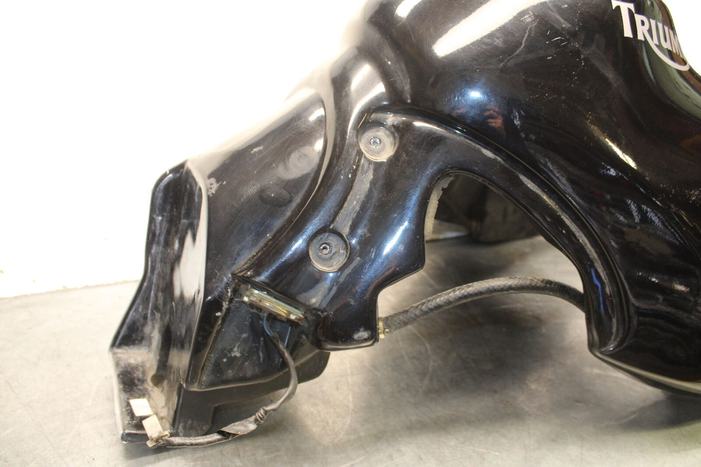 01-06 TRIUMPH TIGER 955I GAS TANK FUEL CELL PETROL RESERVOIR BB693