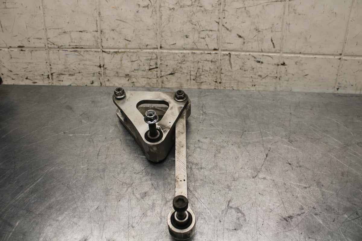 2007 Yamaha YZF R1 REAR DOGBONE SHOCK LINKAGE LINK BB575