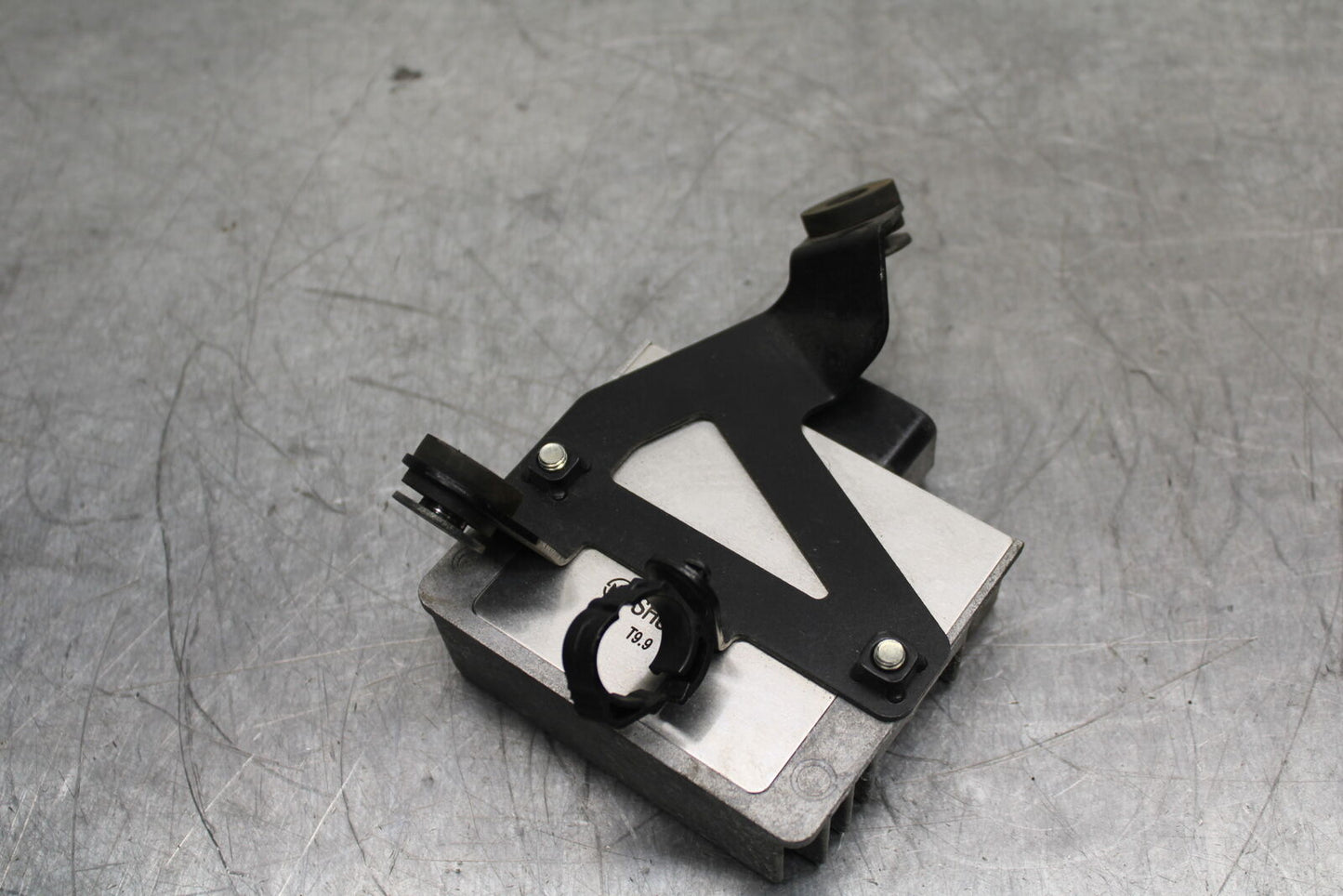 19-22 KAWASAKI Z400 RECTIFIER VOLTAGE REGULATOR BB738