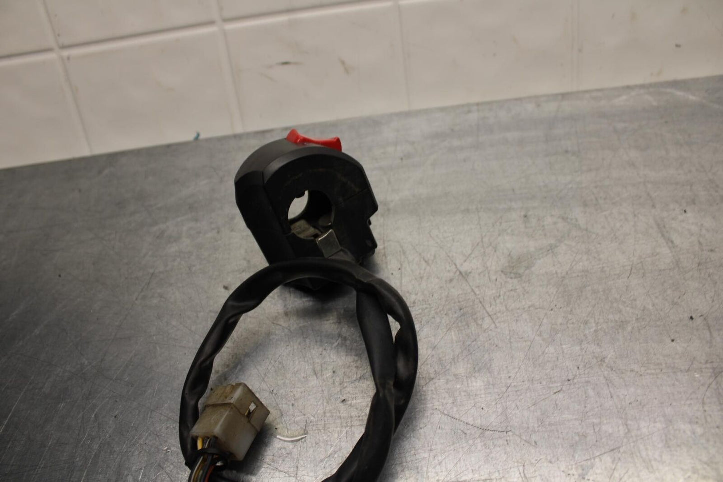 07-11 KTM 990 SUPER DUKE RIGHT CLIP ON HANDLE KILL OFF START SWITCH BB578