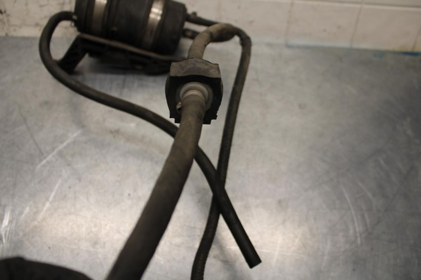 2008 Aprilia Shiver 750 SL750 EVAP VAPOR CHARCOAL EMISSION CANISTER BB551