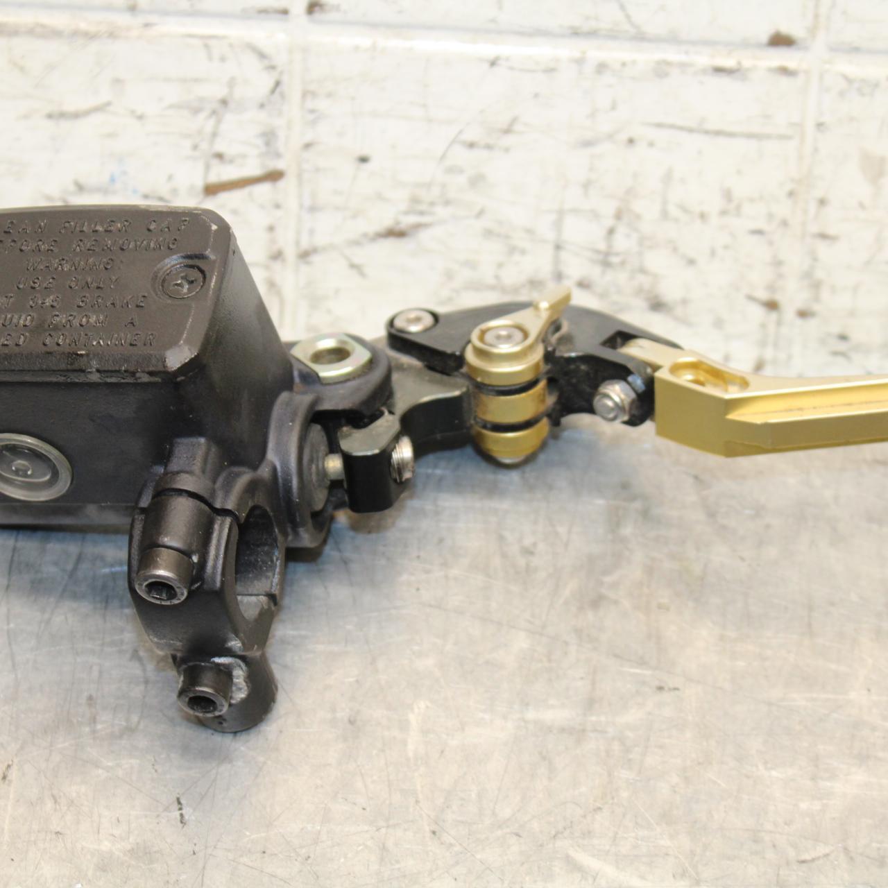 2005 Ducati Monster S2R FRONT BRAKE MASTER CYLINDER w/ LEVER BB557