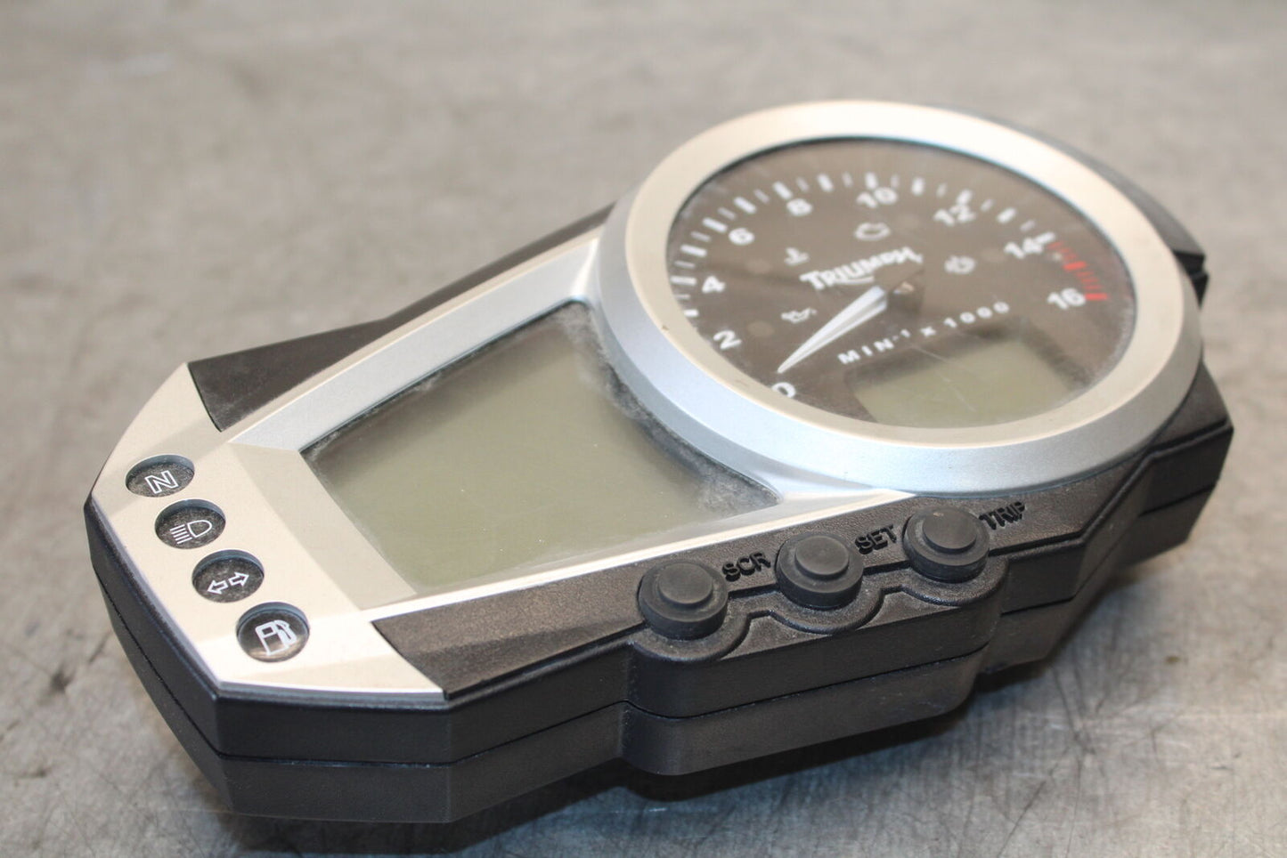 07-08 TRIUMPH DAYTONA 675 SPEEDO TACH GAUGES DISPLAY CLUSTER SPEEDOMETER BB685