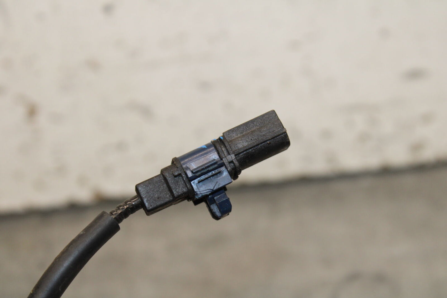 19-22 KAWASAKI Z400 FRONT ABS BRAKE SENSOR BB738