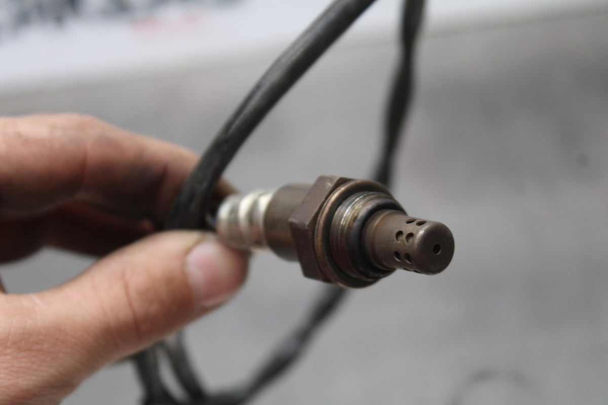 17 YAMAHA YZF R6 OXYGEN O2 EXHAUST GAS LAMBDA SENSOR BB922