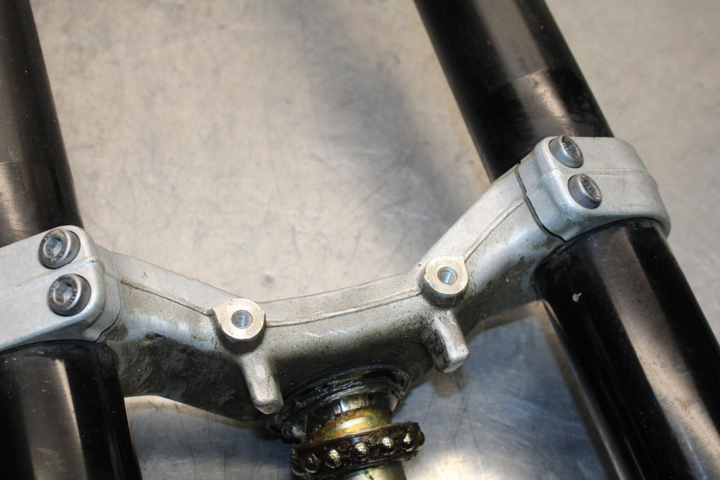 2007 Yamaha YZF R6S COMPLETE FRONT END FORKS SUSPENSION TRIPLE TREE BB594