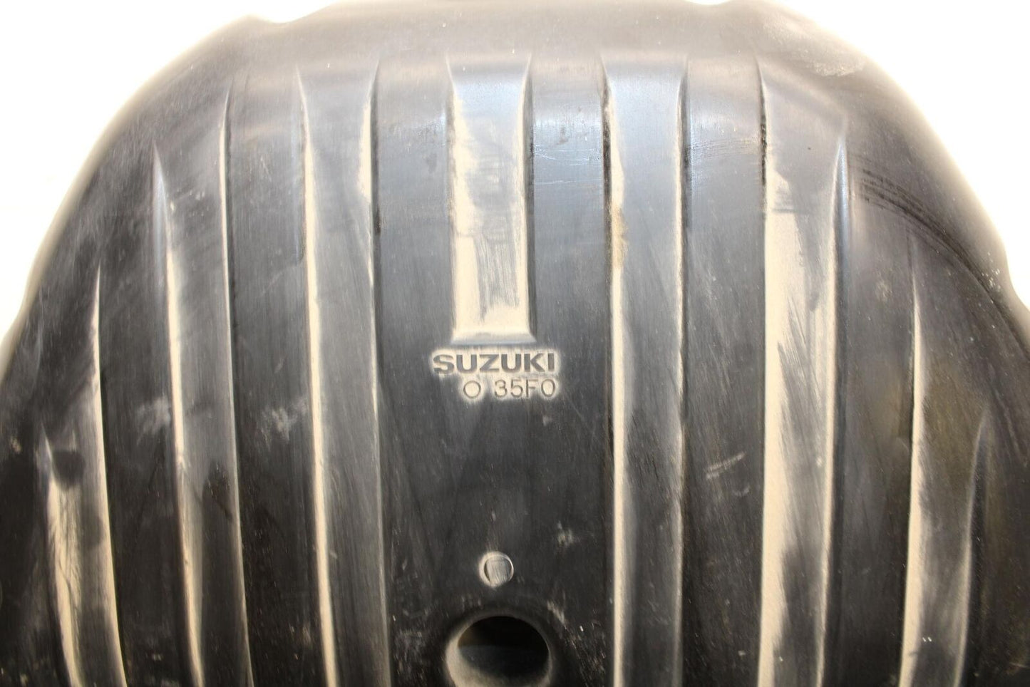 2001 Suzuki GSXR600 AIRBOX AIR INTAKE FILTER BOX 13700-39F00 BB59