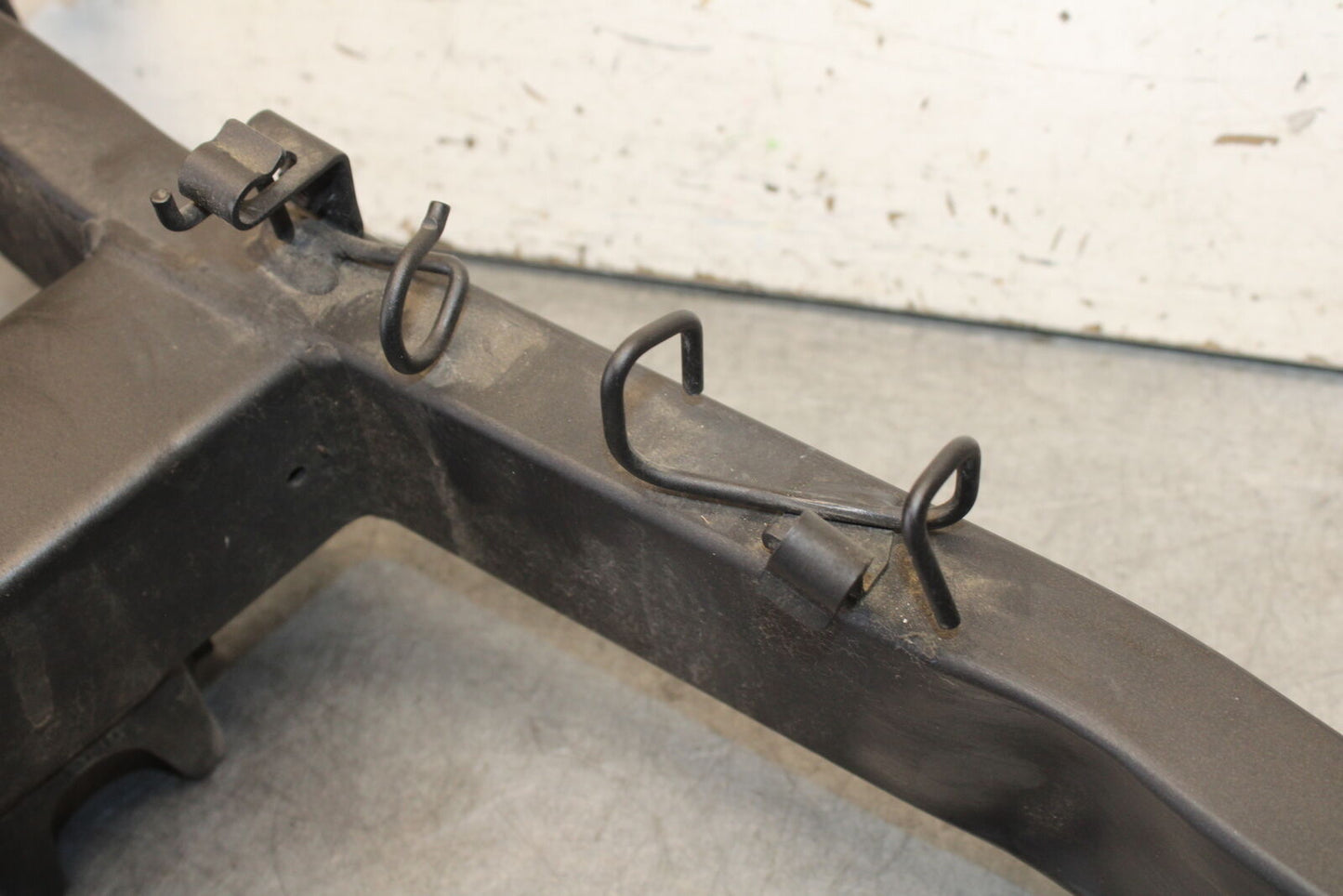 18-23 KAWASAKI NINJA 400 REAR SWINGARM BACK SUSPENSION SWING ARM BB679