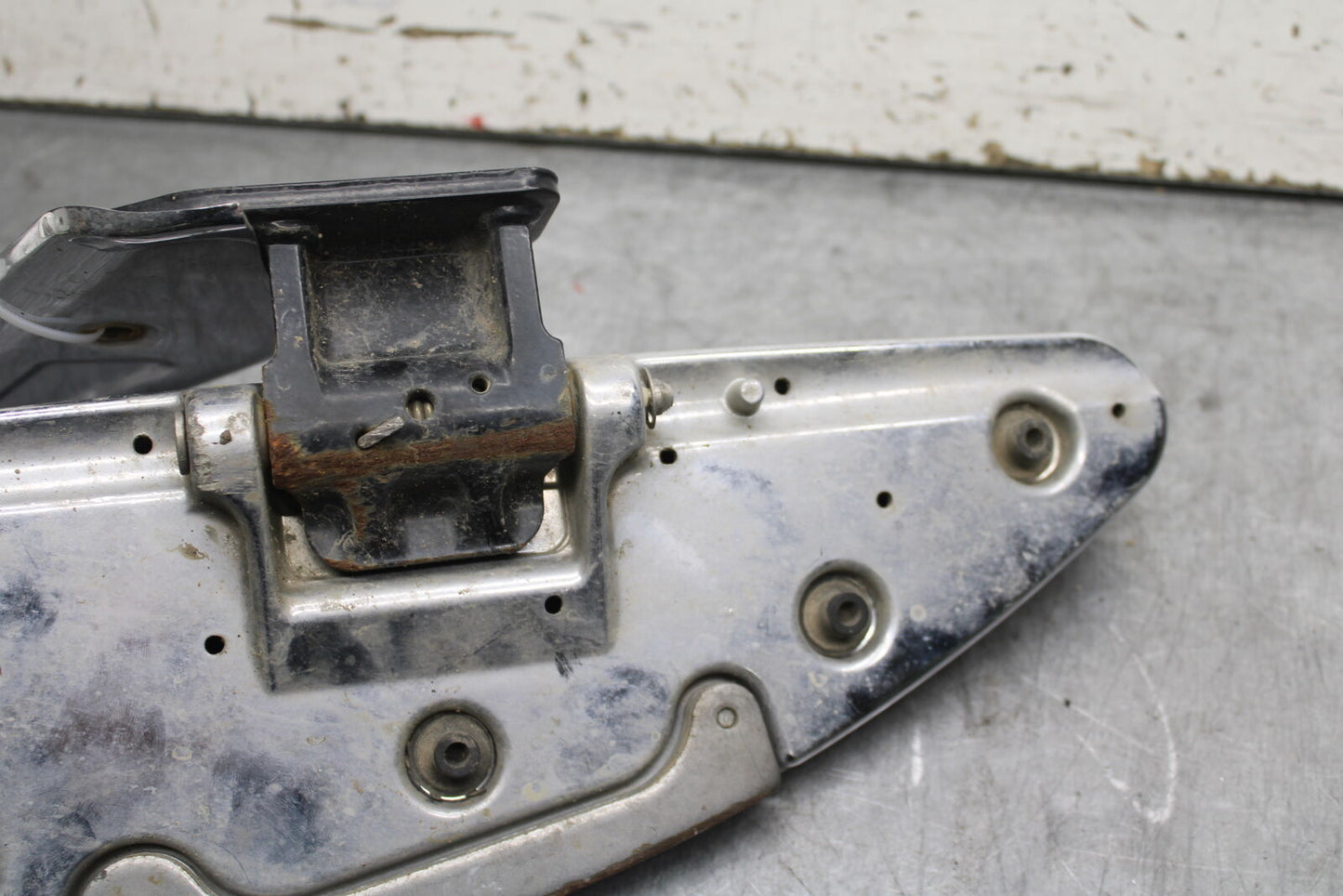 14-16 TRIUMPH AMERICA LT RIGHT FRONT FOOT REST PEG STEP BB720