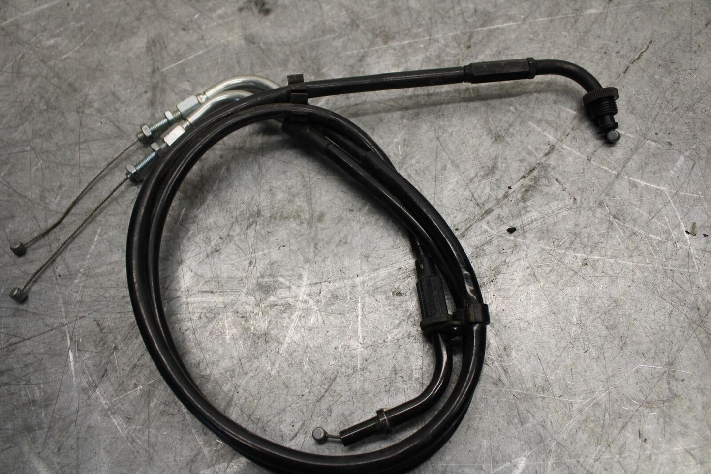 1993 Suzuki GSXR1100W THROTTLE CABLES LINES BB46