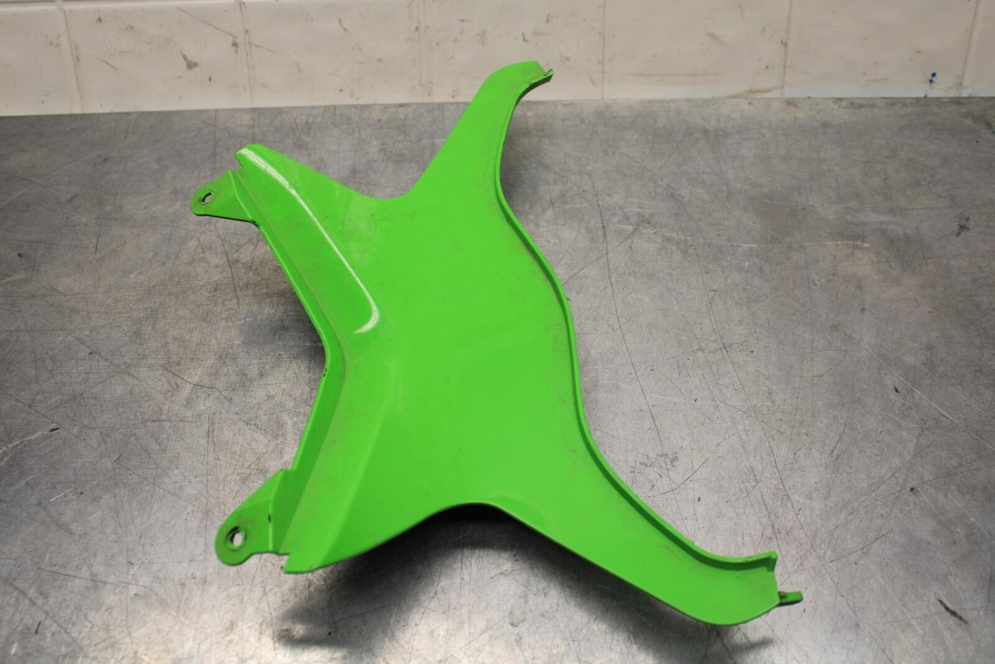 2011 Kawasaki Ninja ZX6R ZX600R FRONT CENTER COWL FAIRING BB587