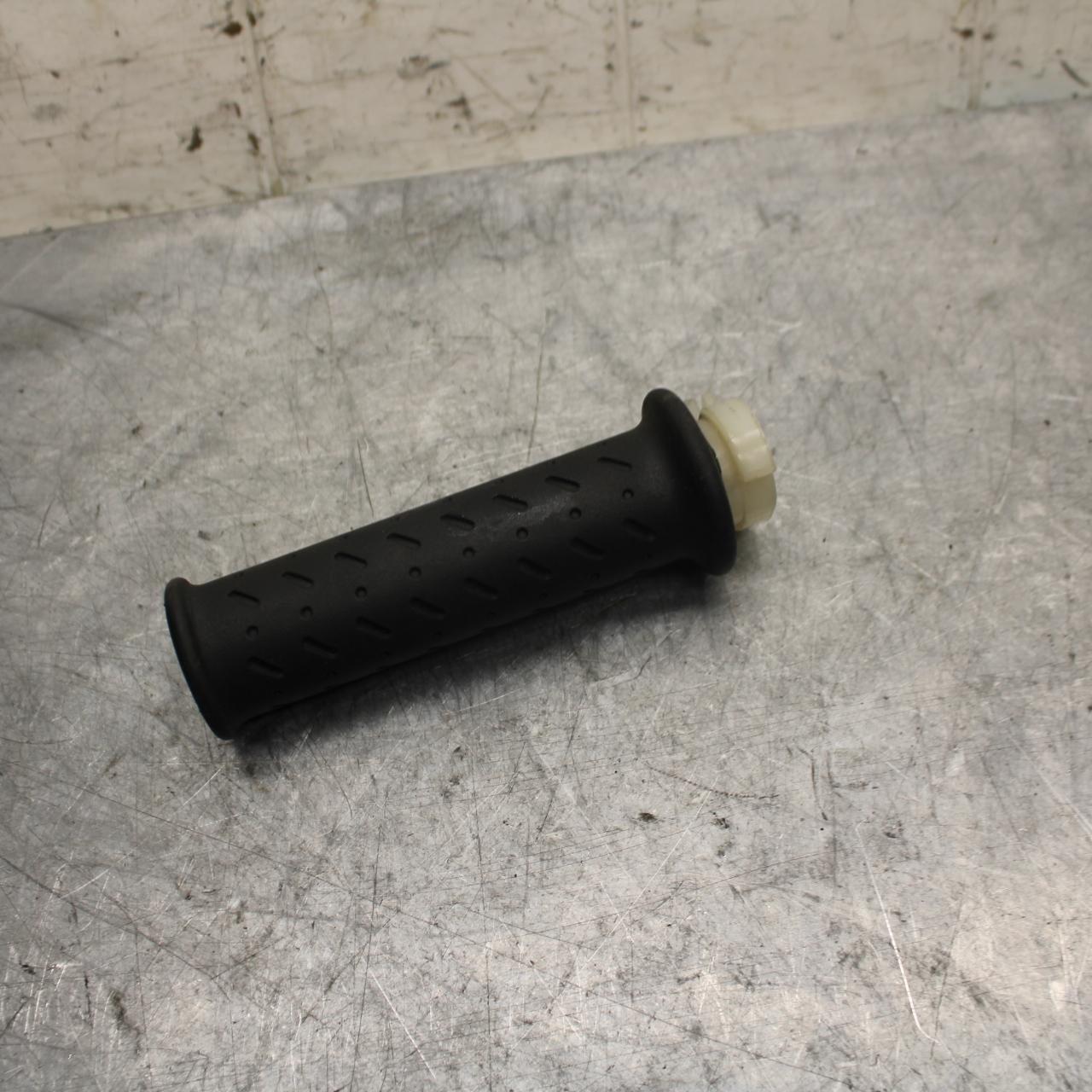 2009 Aprilia Shiver 750 SL750 RIGHT THROTTLE GRIP BB506